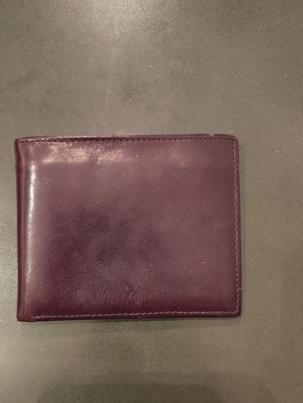 Danier Plum Leather Bifold Key & Card Holder